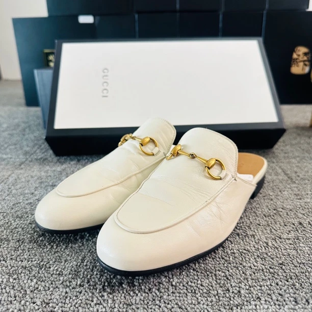 95新 GUCCI/古驰 Gucci古驰凉拖35码 带盒全配YSC0809