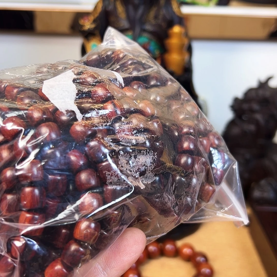 檀香紫檀（小叶紫檀）湖***哥22串