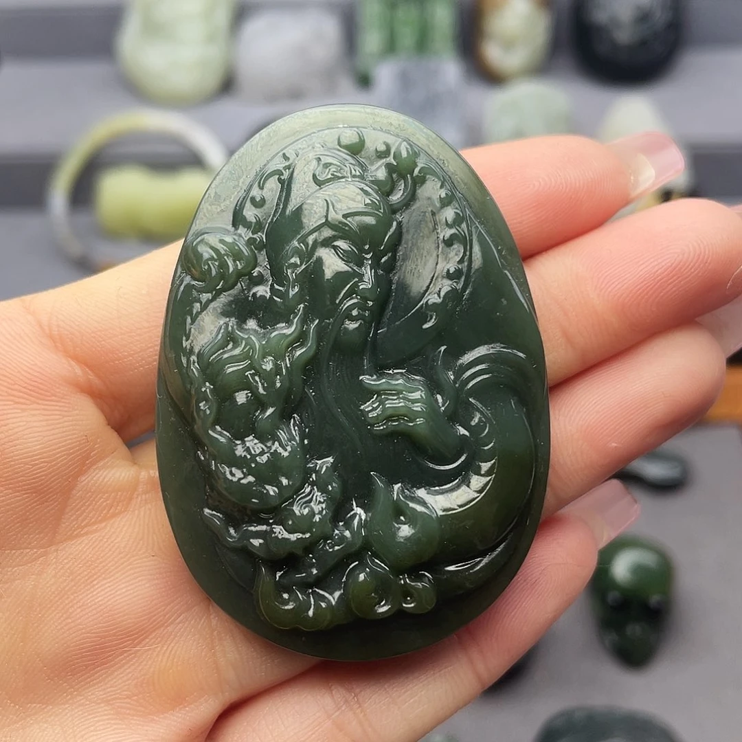 和田玉未镶嵌颈饰