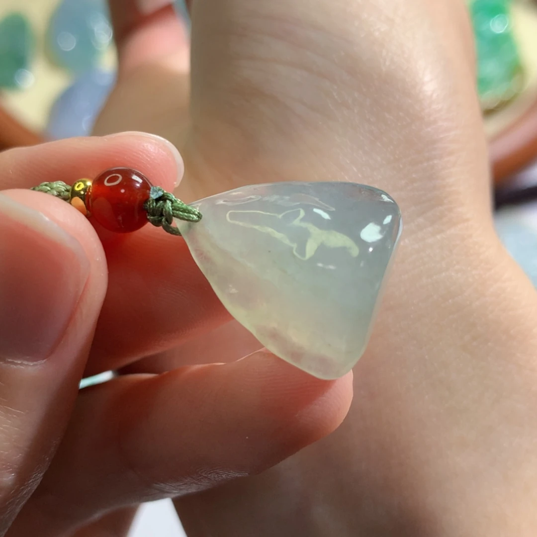 【闪购商品】翡翠吊坠(不含链)未镶嵌 1543