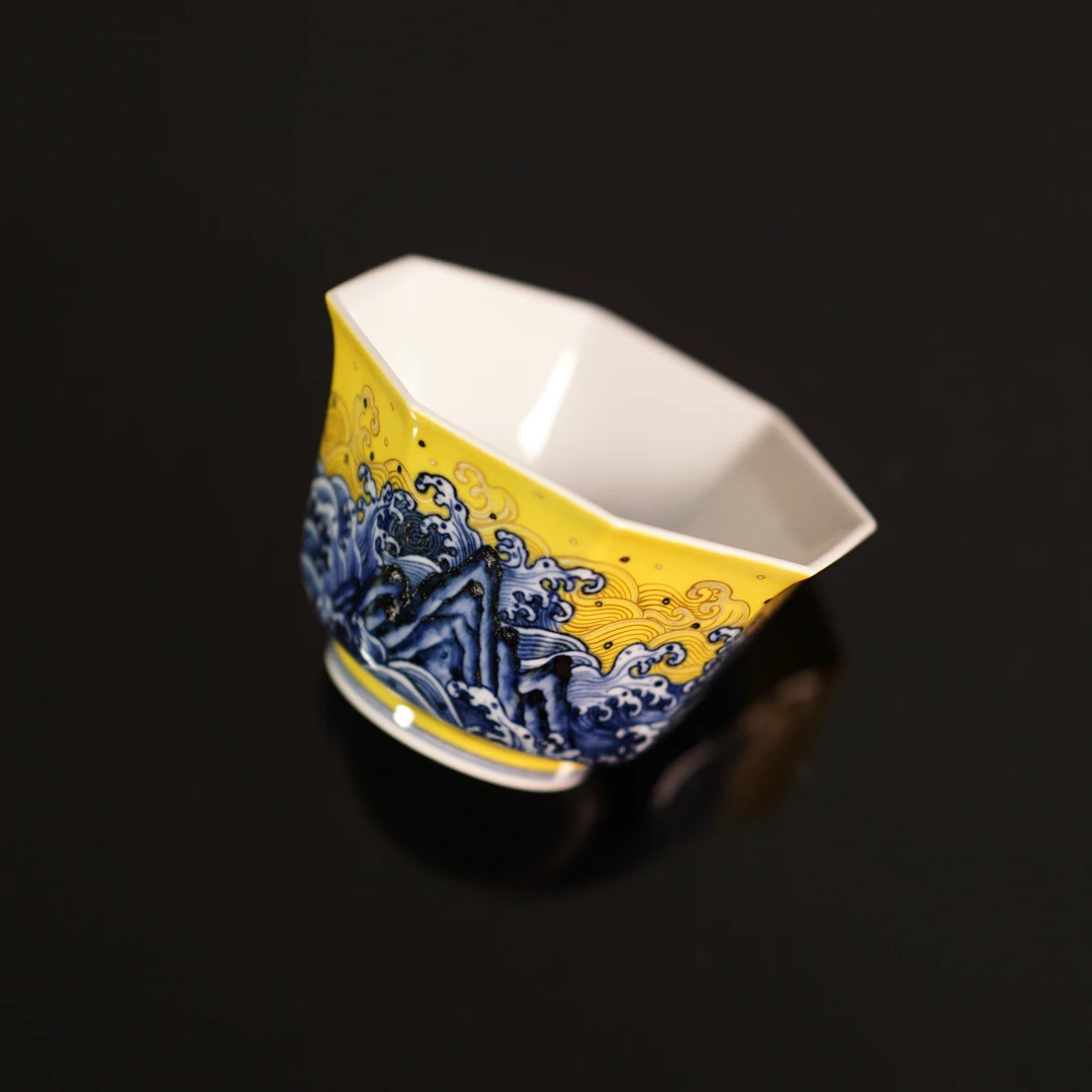 【水造】-青花黄釉江崖海水八方杯