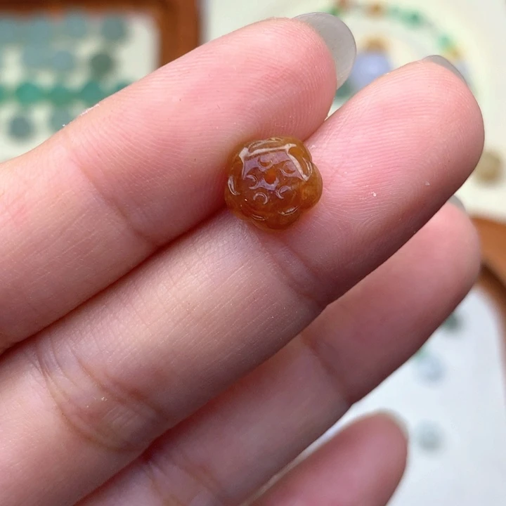 颈饰未镶嵌翡翠莲花珠
