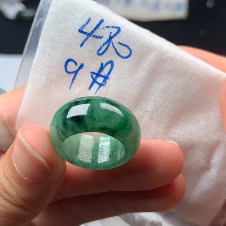 定制翡翠未镶嵌戒圈