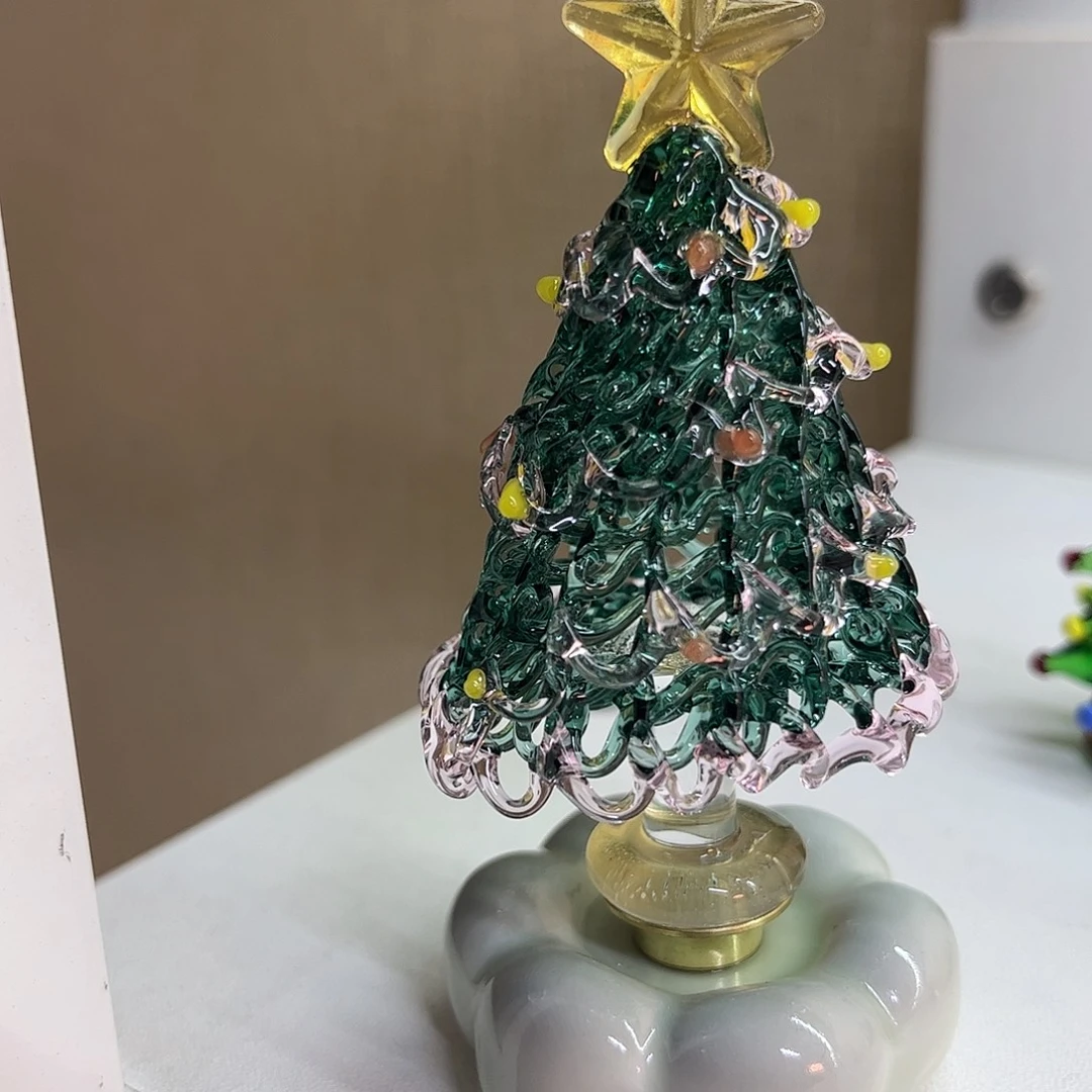 手工艺品琉璃旋转圣诞树