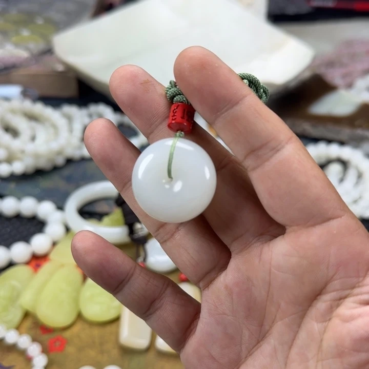 手链未镶嵌和田玉（糖玉）