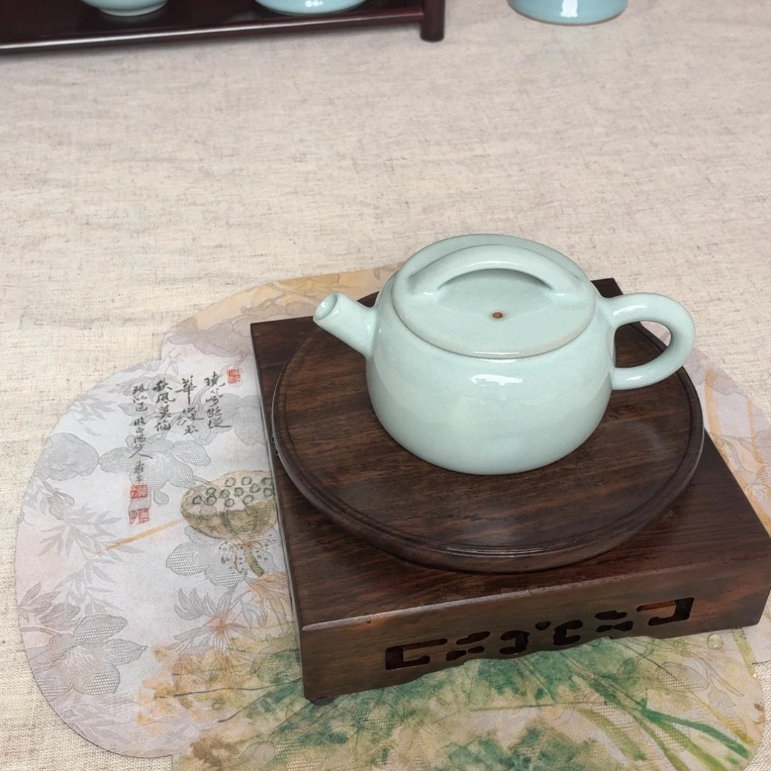 陶摆件玉珠白汉瓦壶