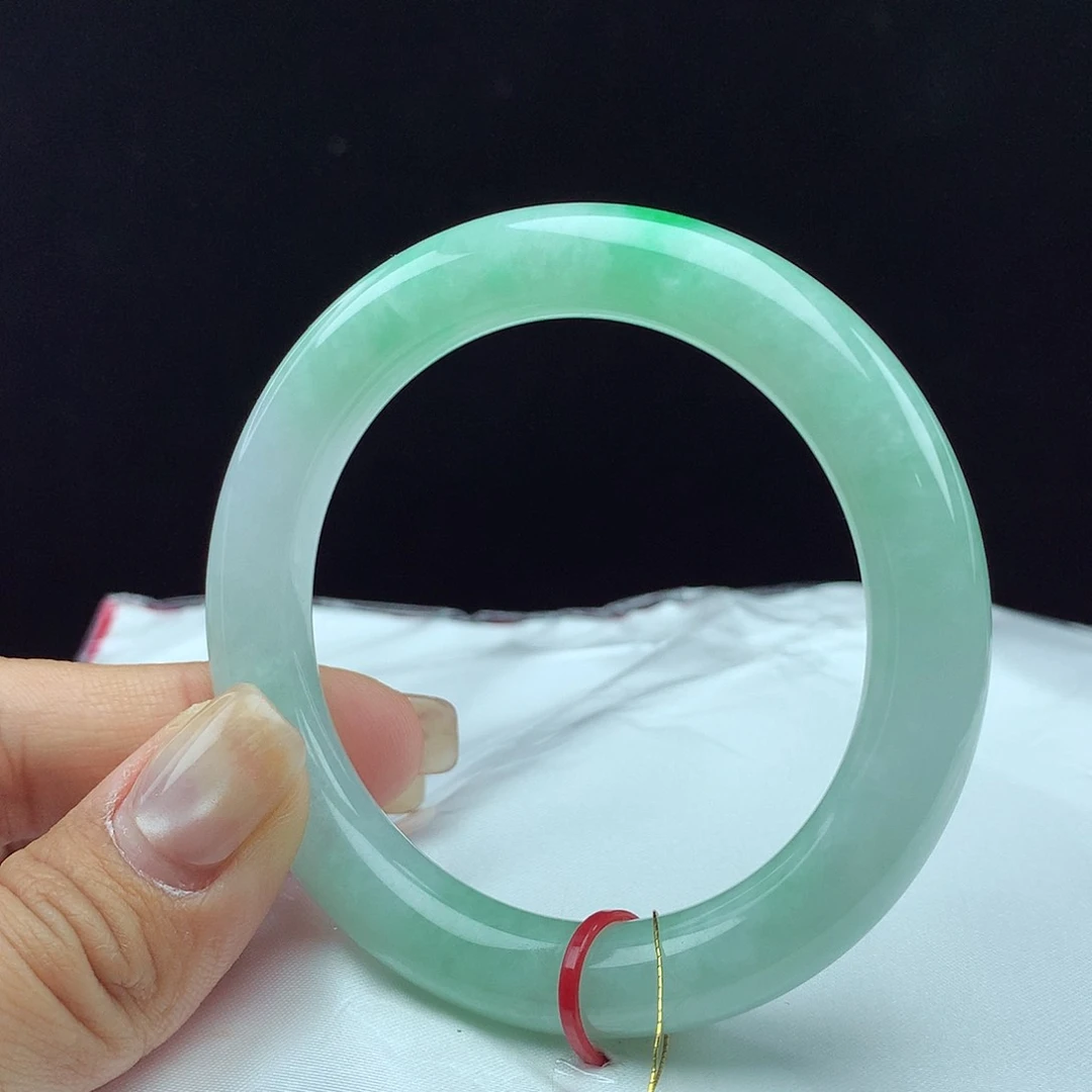 翡翠手镯未镶嵌54圈 3992