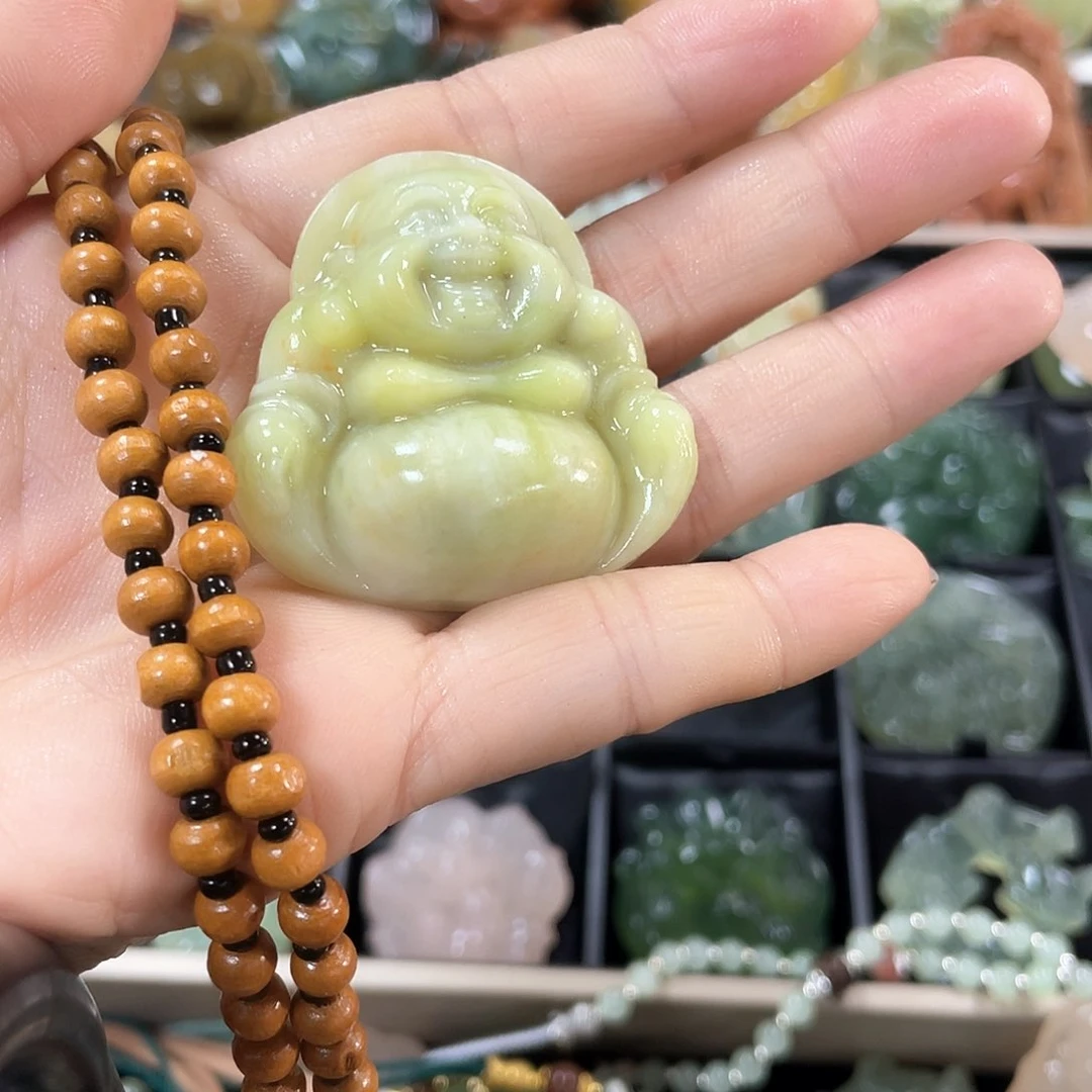 蛇纹石玉颈饰未镶嵌