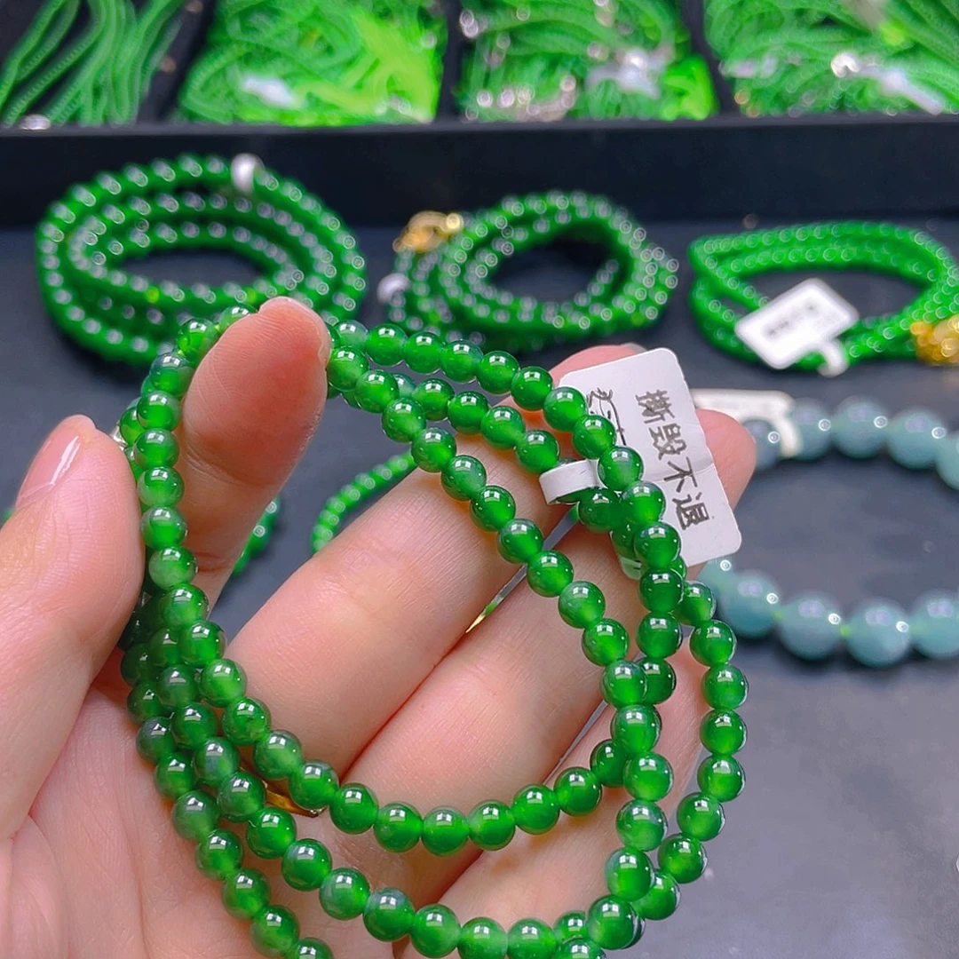 翡翠未镶嵌颈饰