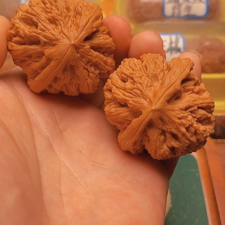 文玩核桃把件46爆肉大粗筋