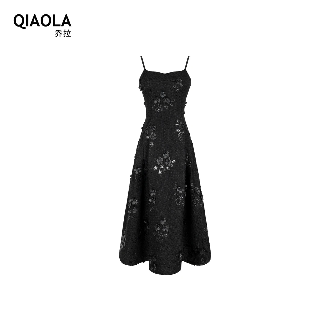 QIAOLA/乔拉【月下疏影】小众设计绣花小香风遮肉显瘦连衣裙预售