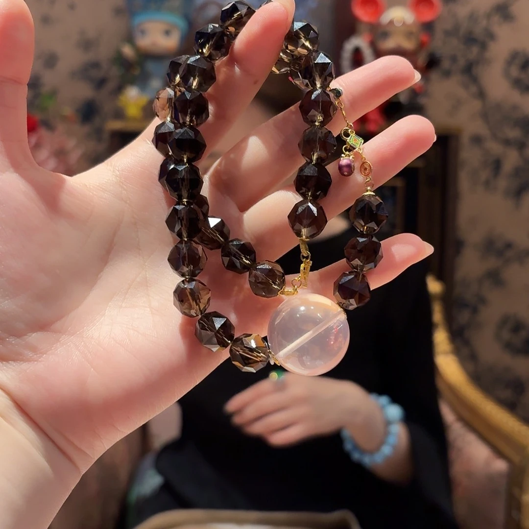 水晶颈饰未镶嵌胡*渊颈饰