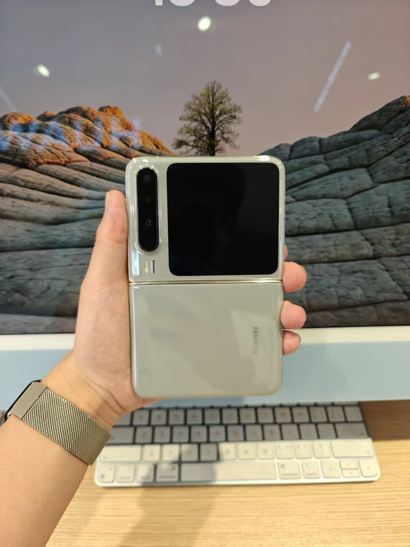 99新 Huawei/华为 阔型屏折叠手机红枫原色影像手机