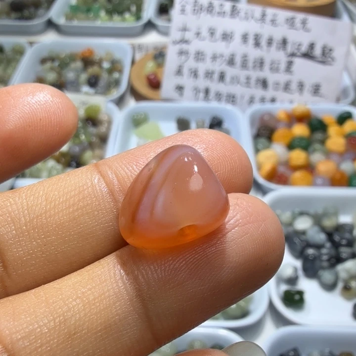 和田玉未镶嵌珠宝奇石