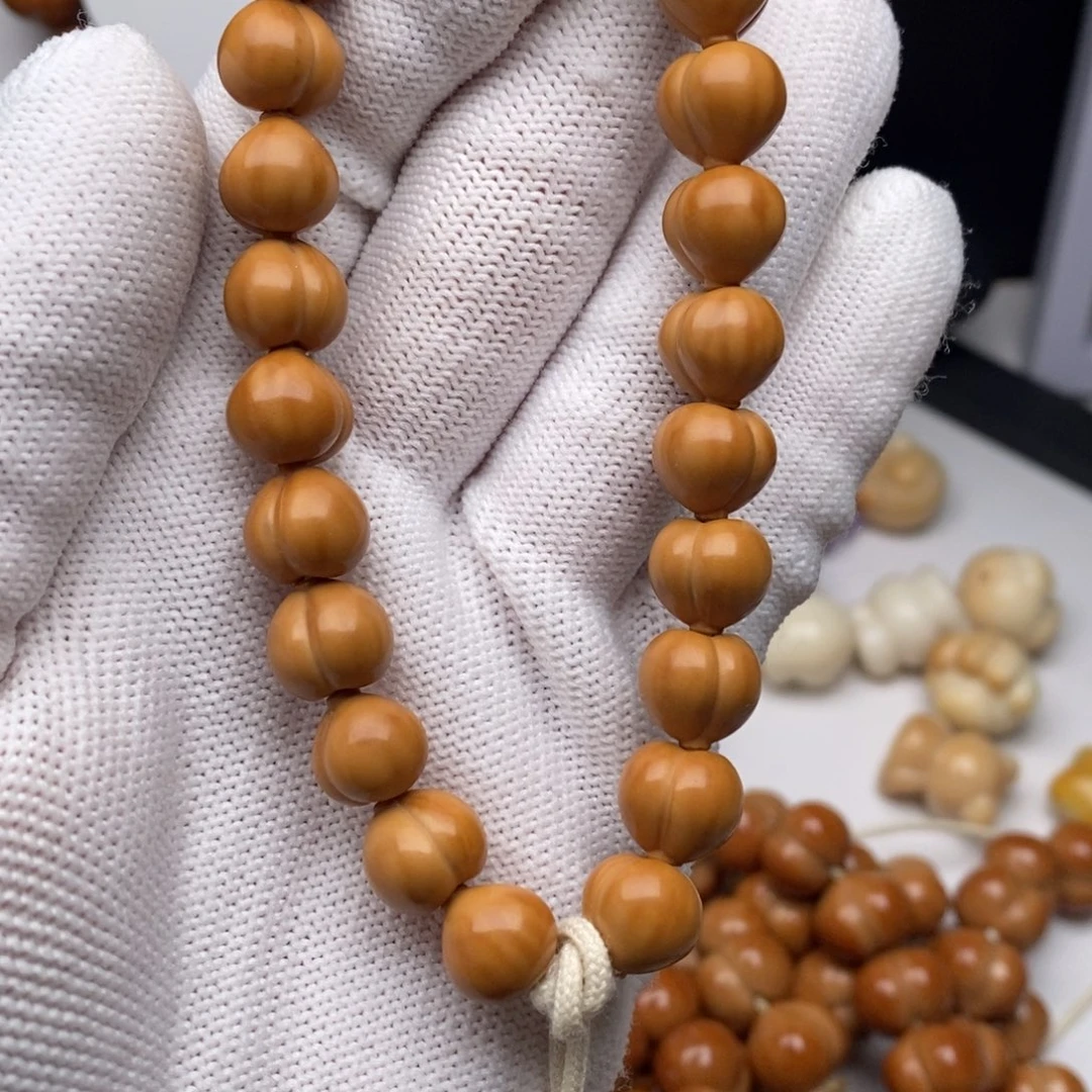 猴头核桃吊坠屁桃