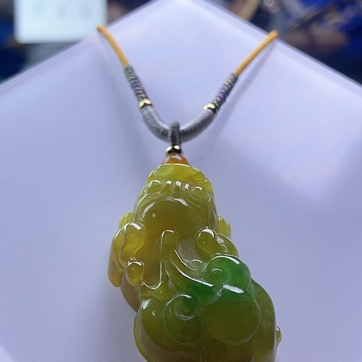 吊坠(赠链)未镶嵌翡翠