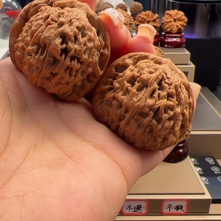 文玩核桃把件42 莲花 n-006