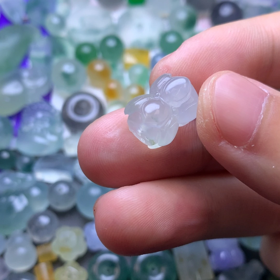 定制翡翠未镶嵌珠子