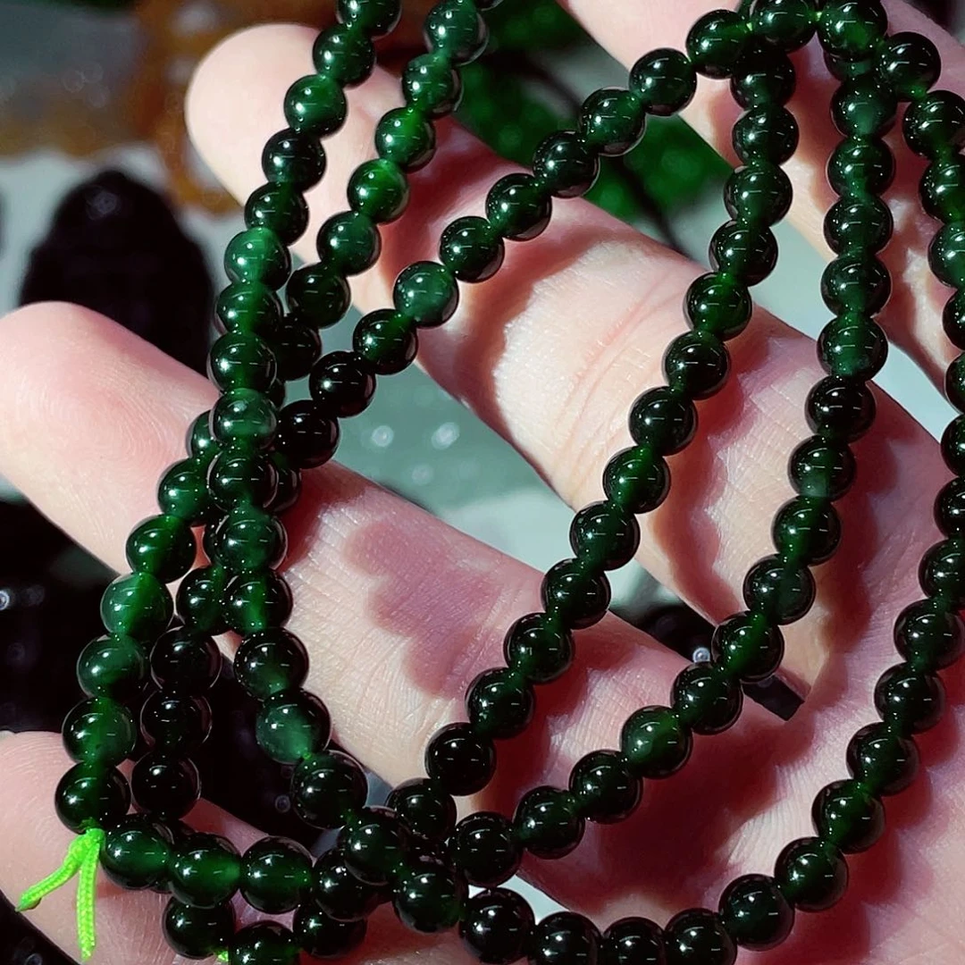 翡翠未镶嵌颈饰先鉴后发一物一证