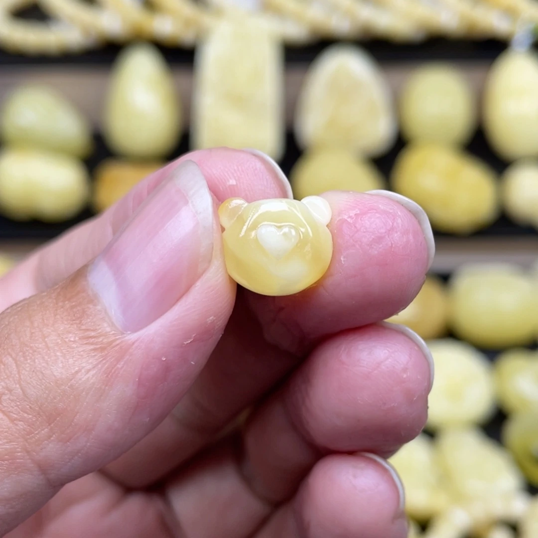 琥珀未镶嵌裸石琥珀蜜蜡