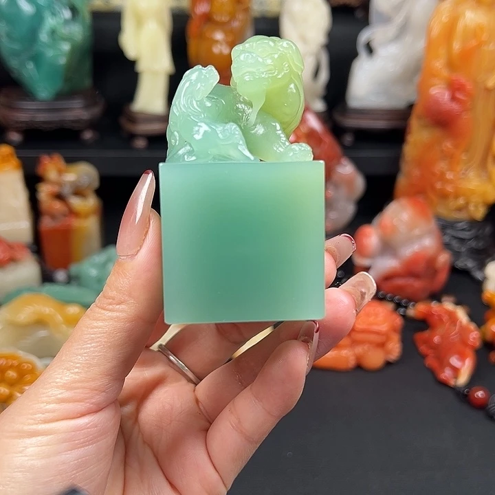 云南石云南平果绿石