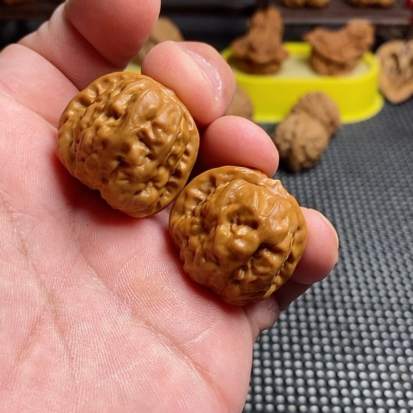 【闪购商品】文玩核桃吊坠莫**石精品课程的教学工作