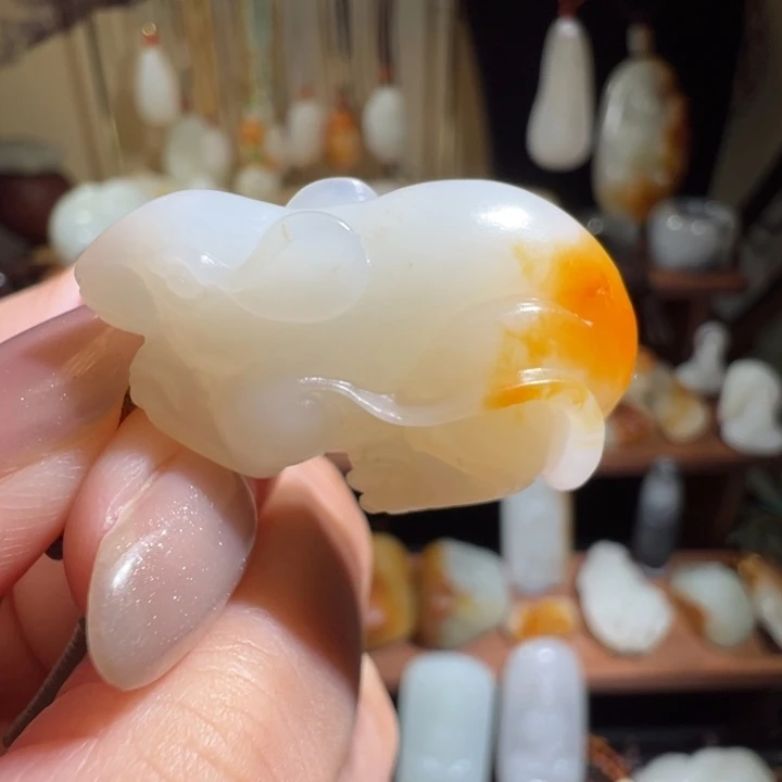 你***好和田玉未镶嵌颈饰