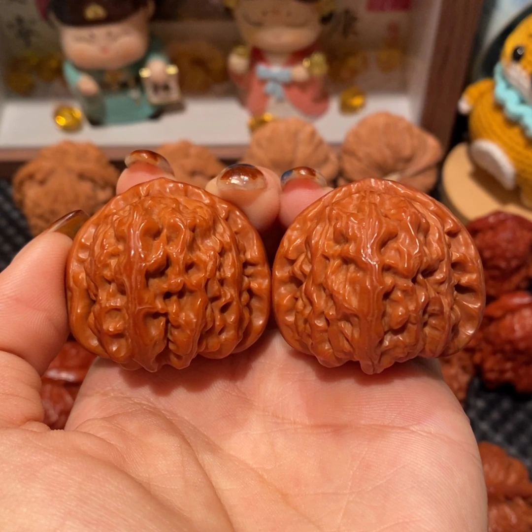 桃核吊坠37.9白狮子，0887