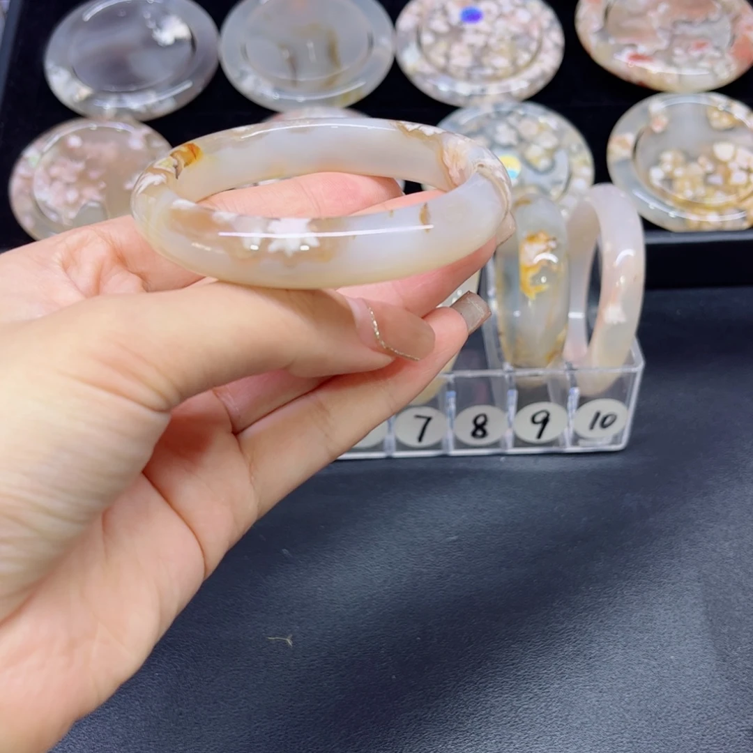 手镯玛瑙/玉髓未镶嵌59