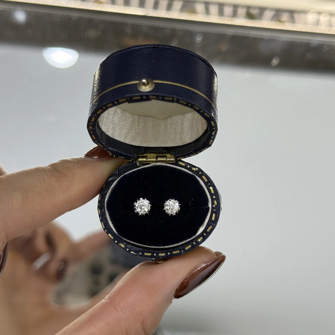 18k金钻石40分雪花耳钉