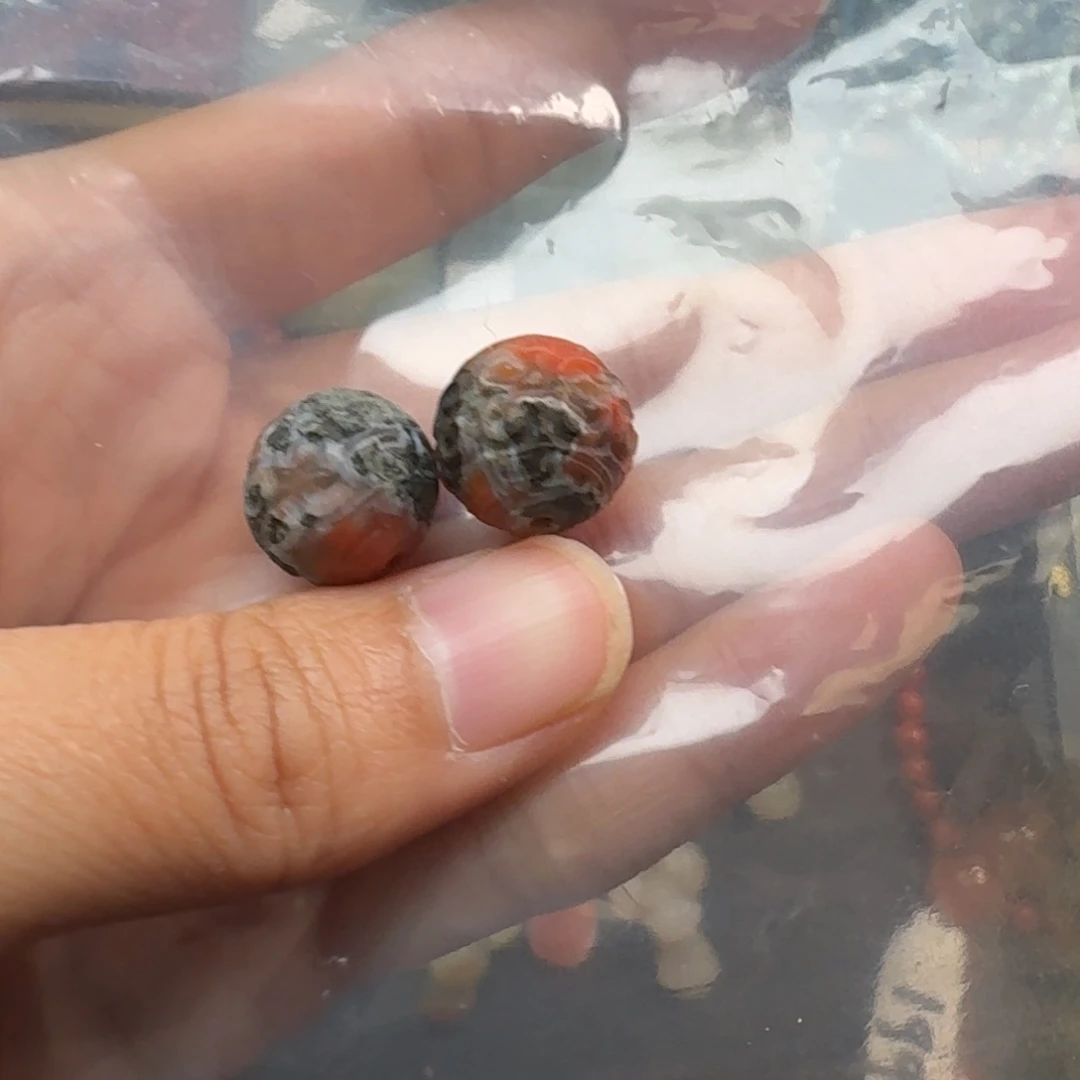 南红玛瑙未镶嵌珠宝奇石