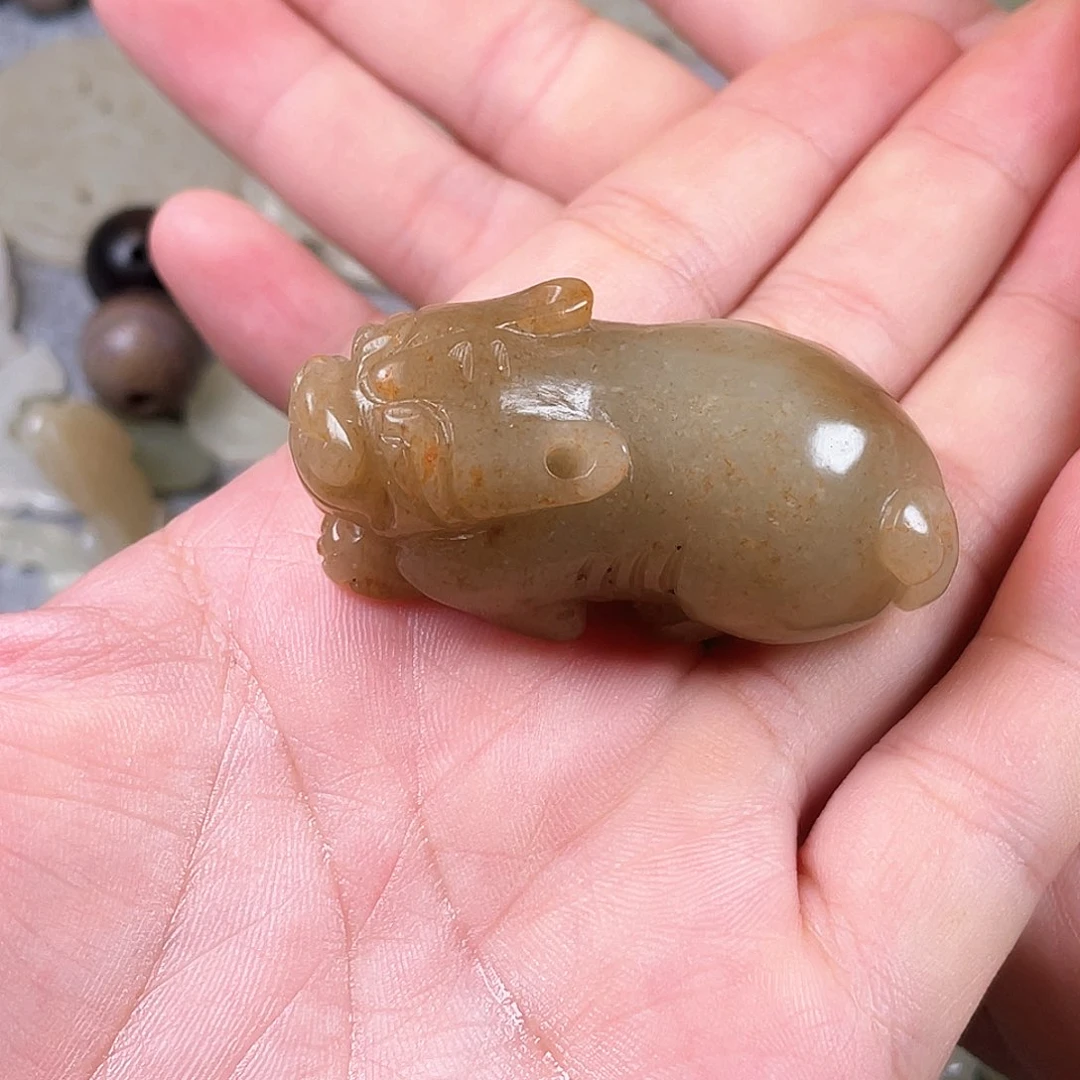 和田玉（糖玉）未镶嵌颈饰