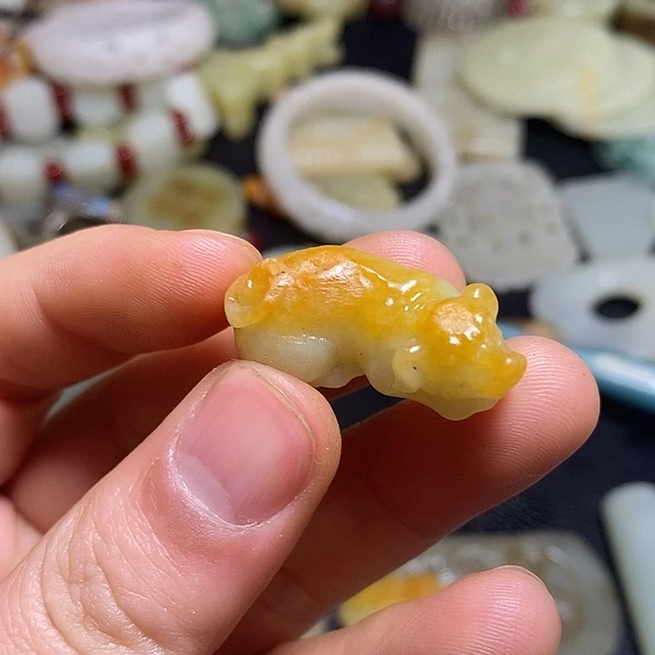 千***玺和田玉（子料）未镶嵌颈饰