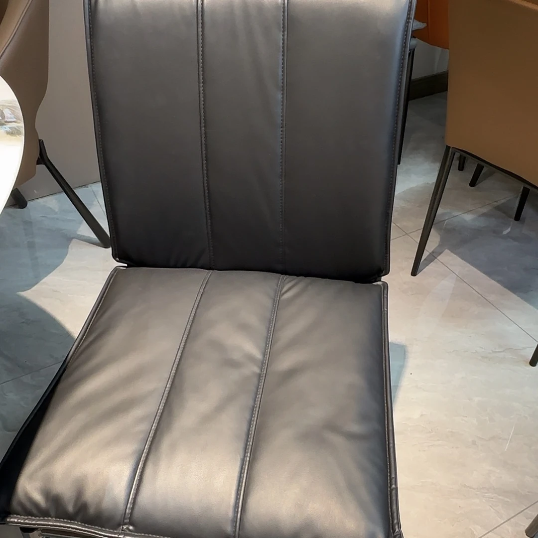 373型号，黑色的4个
