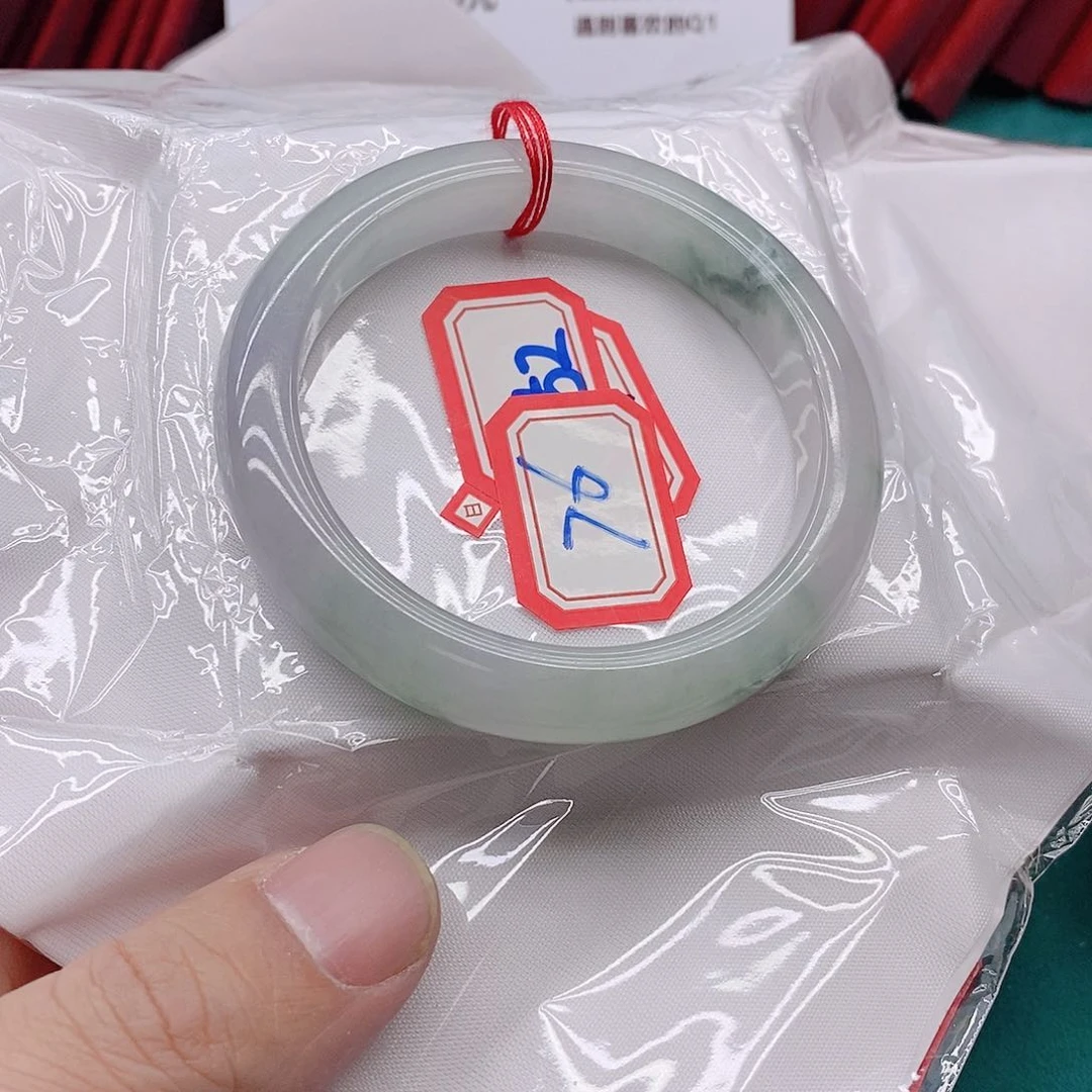 翡翠手镯未镶嵌忆****）7666666666