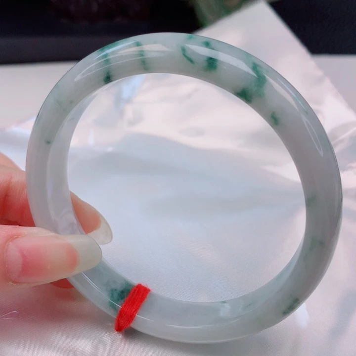 翡翠未镶嵌手镯59圈