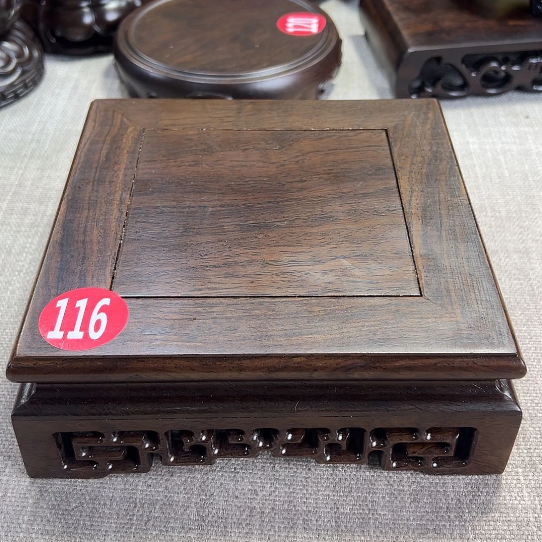红木底座精雕工艺品