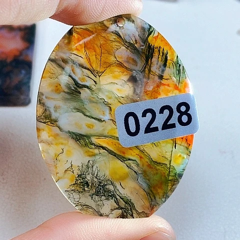 未镶嵌颈饰玛瑙/玉髓独**江