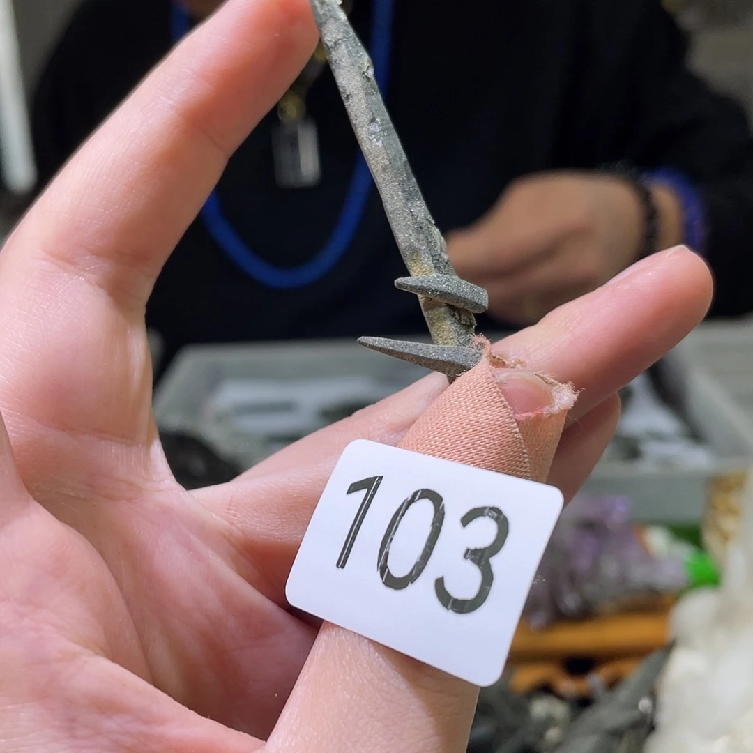 水晶未镶嵌珠宝半成品