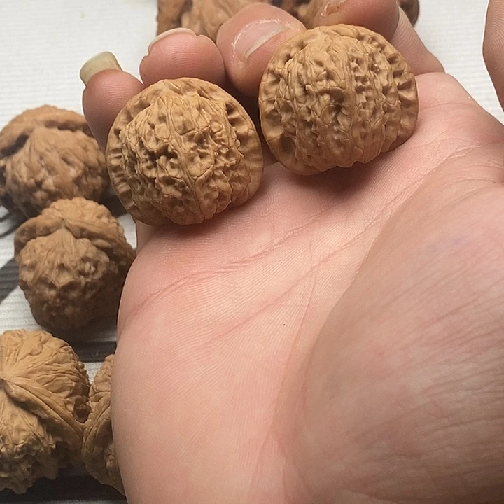彼***岸吊坠文玩核桃32白狮子