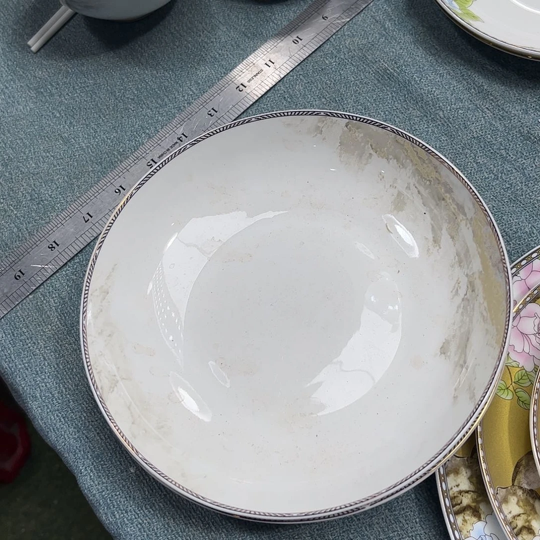 瓷片君****)海岸八寸深盘四个微瑕