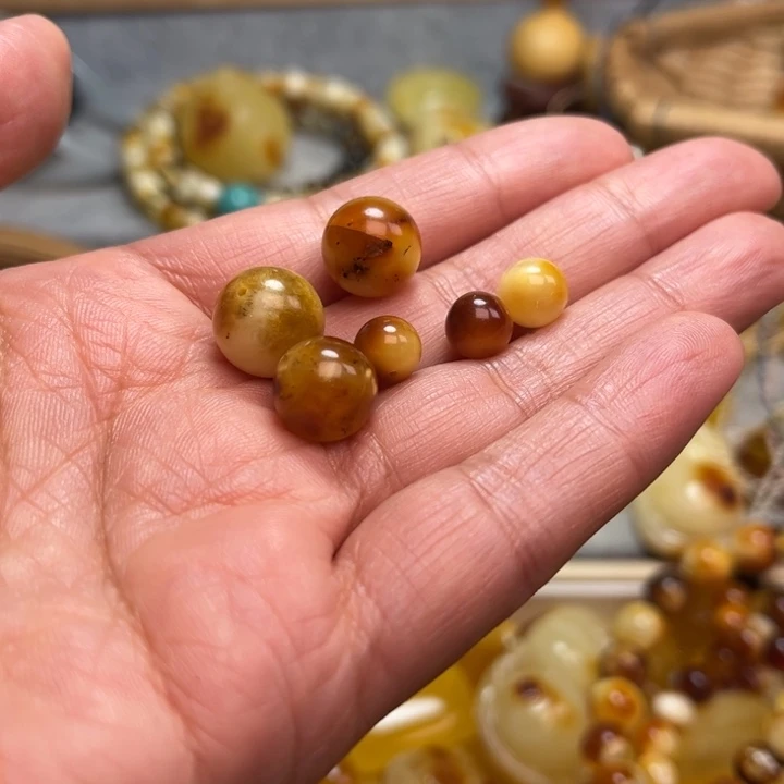 蜜蜡颈饰未镶嵌蜜蜡