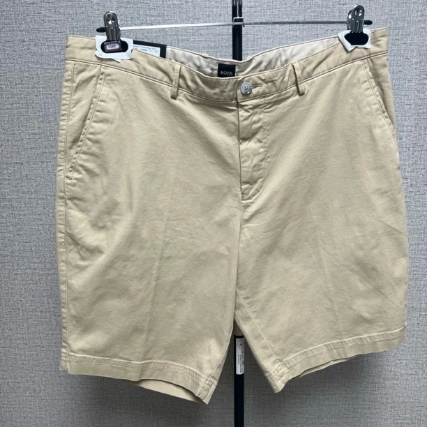 全新未使用 HugoBoss/雨果博斯 男士短裤/H2100