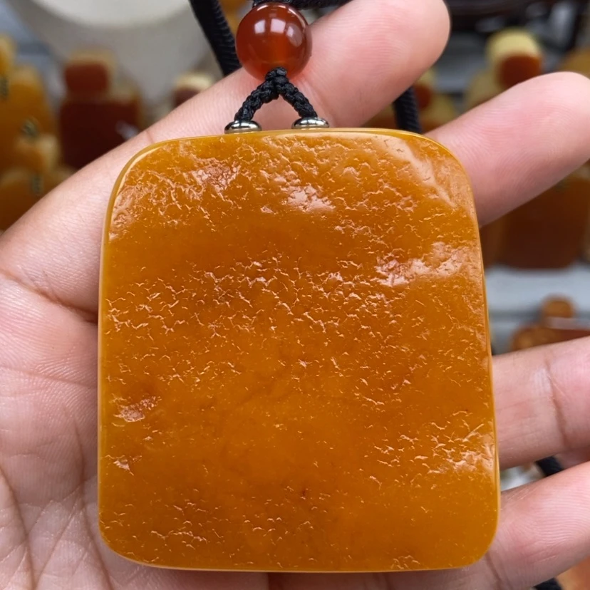 【闪购商品】琥珀颈饰未镶嵌