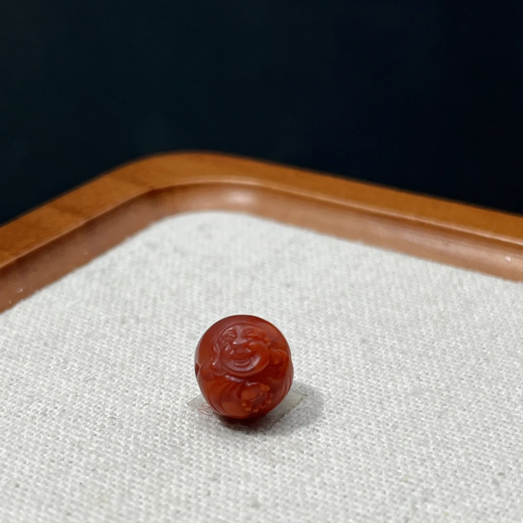 天然原矿瓦西南红雕刻珠尺寸约10.5毫米AC0103
