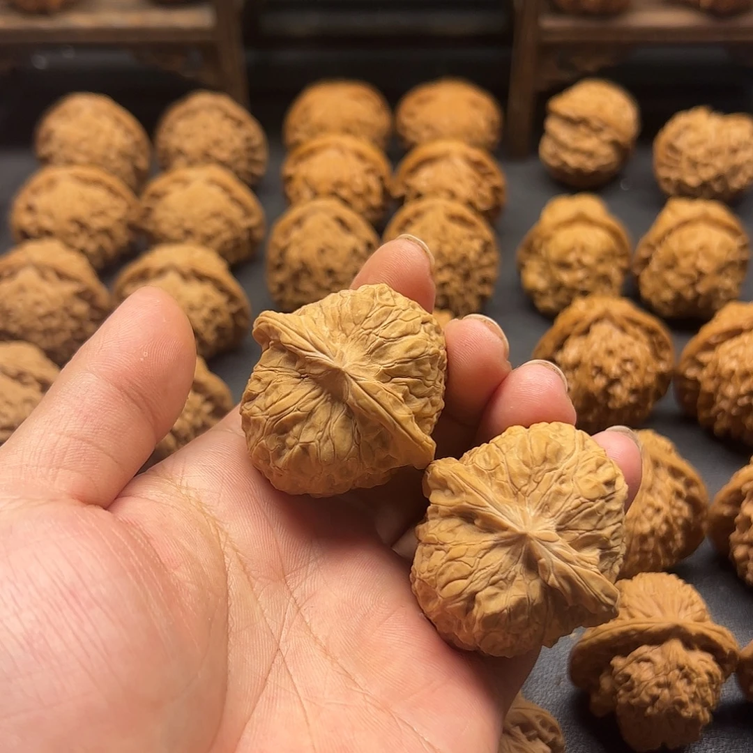 葫***三吊坠桃核文玩核桃