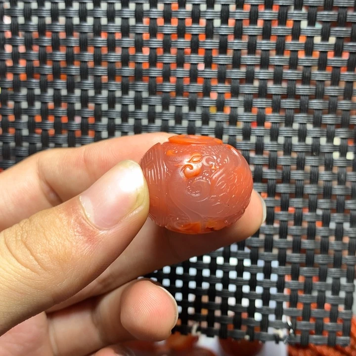 未镶嵌配饰南红玛瑙覃**钟