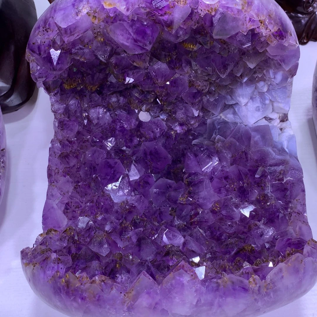 织绣乌拉圭紫水晶摆件