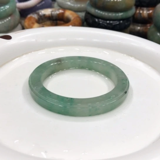 未镶嵌石英质玉珠宝半成品5