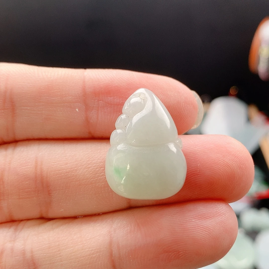 翡翠未镶嵌吊坠(不含链)10葫芦